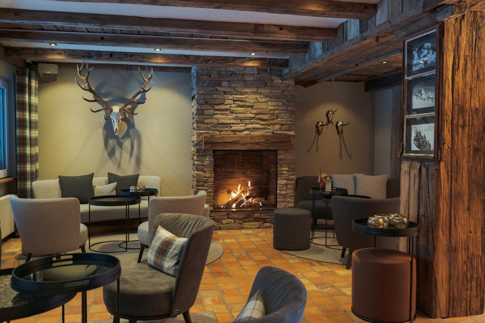 Jaegerhof Serviced Apartements Zermatt Exterior photo