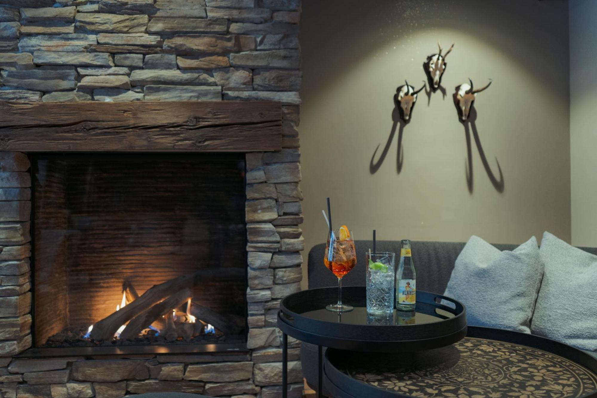 Jaegerhof Serviced Apartements Zermatt Exterior photo